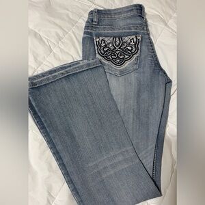 Stylish Blue Jeans with Embroidered Pocket